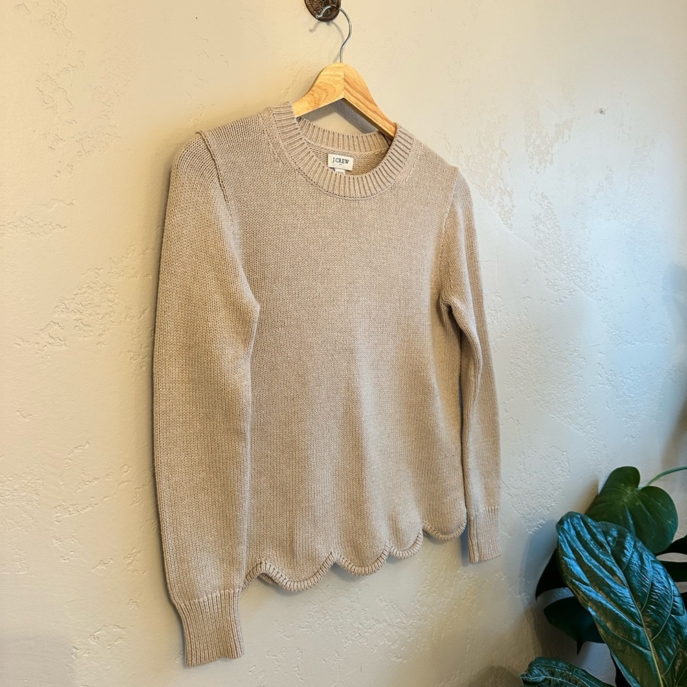 J Crew cream sweater with scallop edge XXS